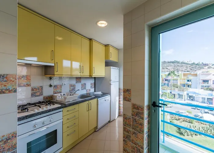 Admirable 1 Bedroom Marina View Apt. Albufeira
