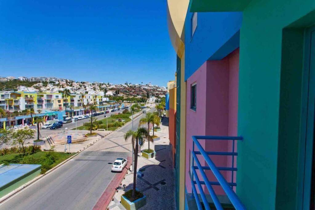 Apartment Admirable 1 Bedroom Marina View Apt.
