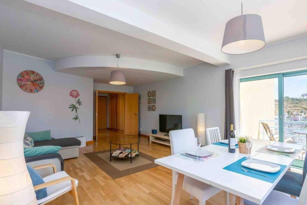 Admirable 1 Bedroom Marina View Apt. *