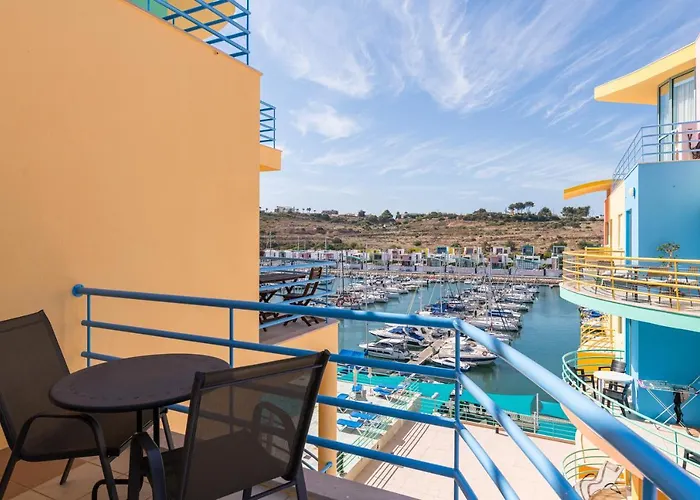 Admirable 1 Bedroom Marina View Apt. Albufeira