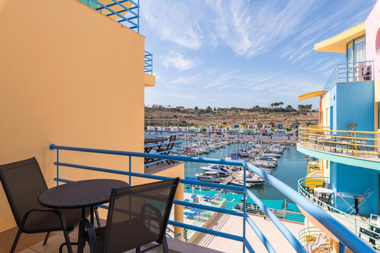 Apartment Admirable 1 Bedroom Marina View Apt. *